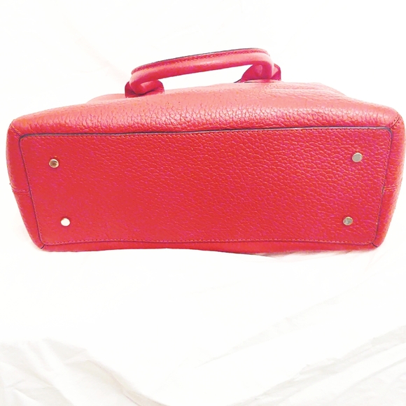 New kate spade Large Red Domed 2 Way Pebble Leather Convertible Crossbod… - Picture 12 of 16